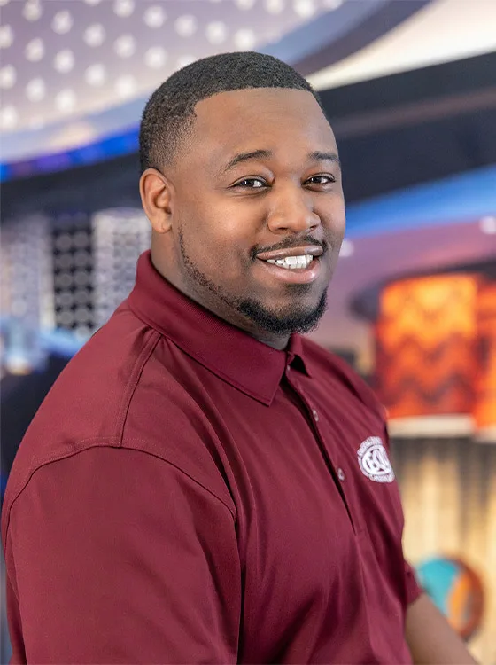 Damion Bible Headshot