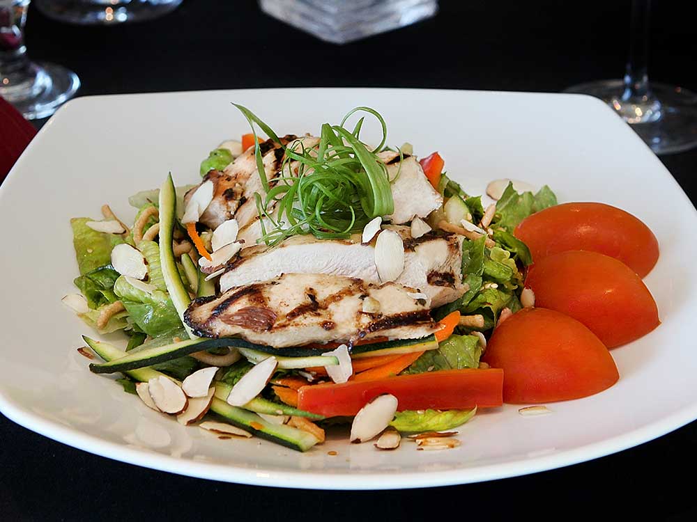 Salad plate with grilled chicken and vegetables