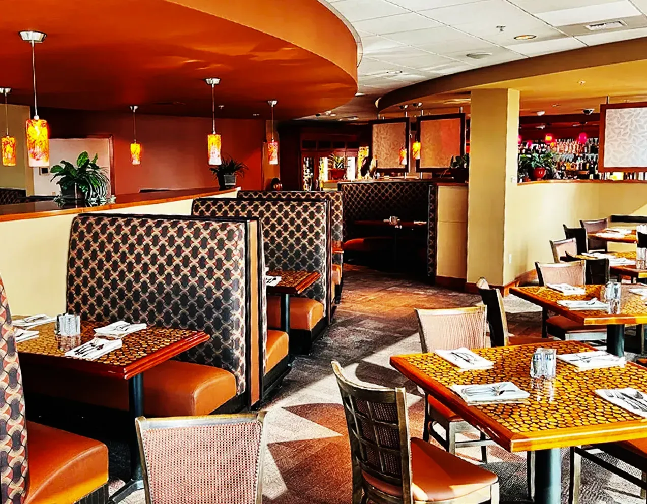 Tatoosh Grill dining room interior